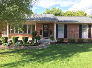 42 Lawson St, Prestonsburg, KY 41653