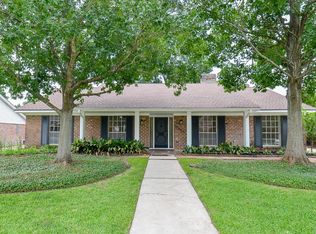 10623 Longmont Dr, Houston, TX 77042