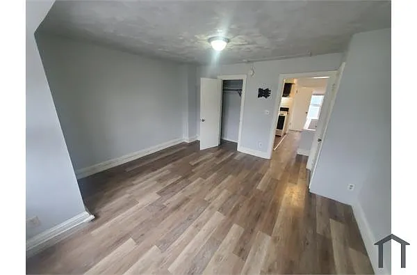 Building Photo - 747 W Turner St #3