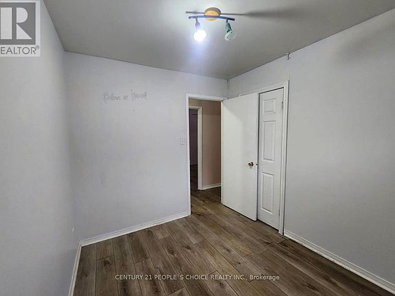 3rd image of 17 Seaborn Rd
