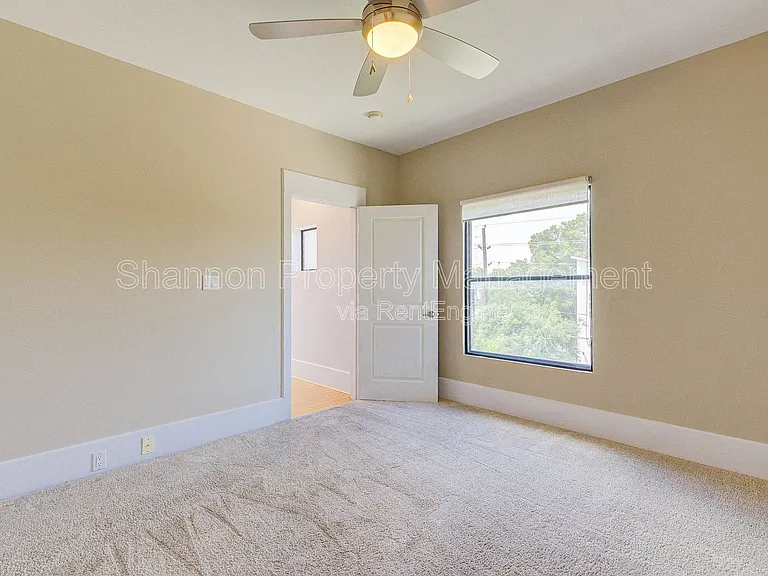 113 Tuam St — Photo 13