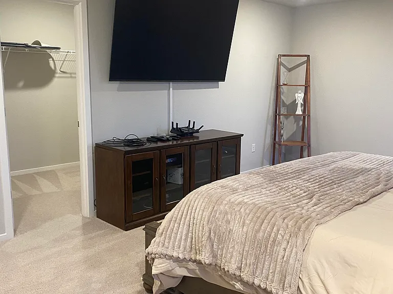 5141 49th Ave NE — Photo 37
