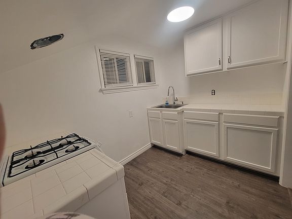 5th image of 1274 N Hamilton Blvd