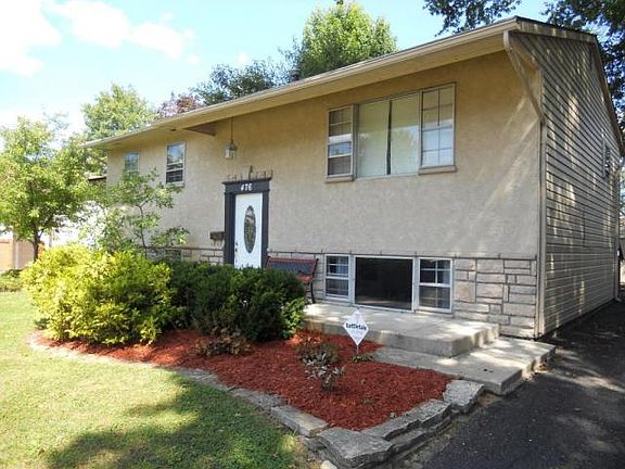 2nd image of 476 Foxwood Dr