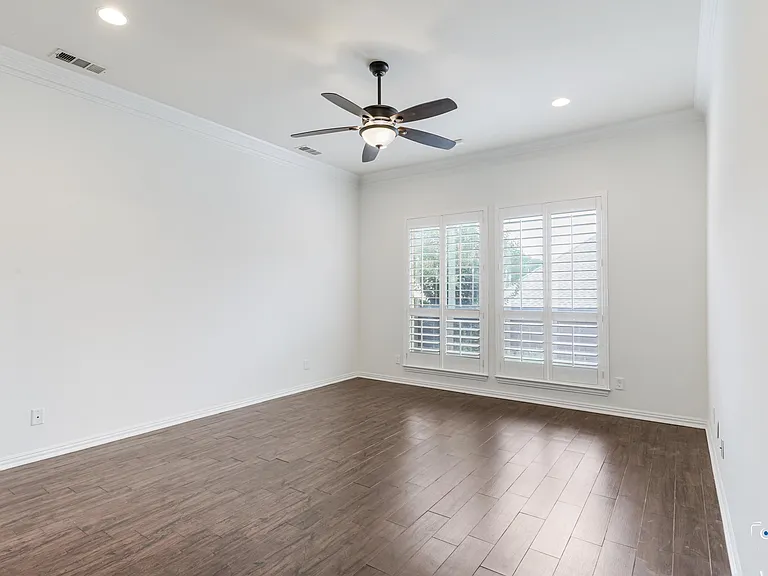 5619 Travis Dr — Photo 15