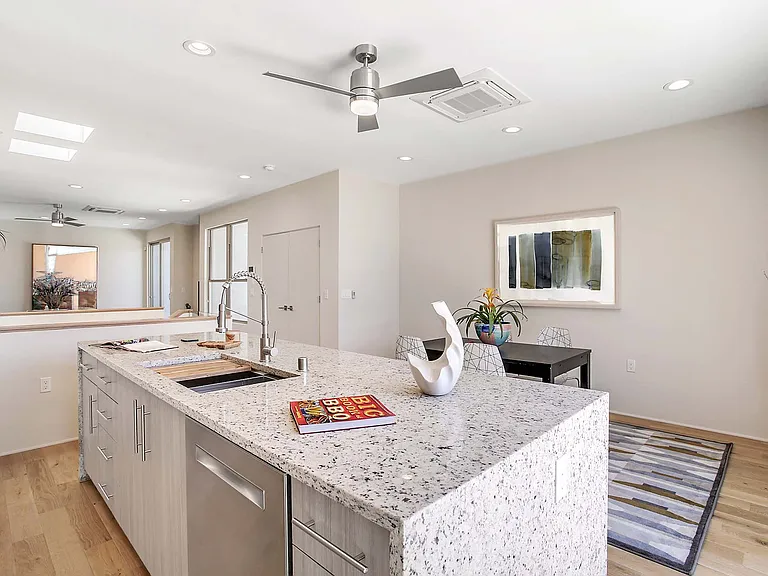 1508 San Patricio Ave SW #A — Photo 27