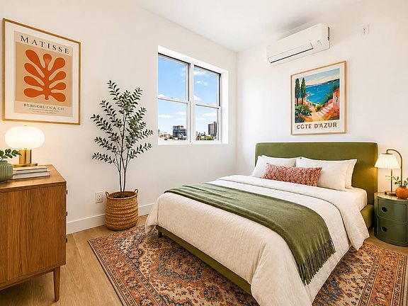 3rd image of 173 Tompkins Ave #4C