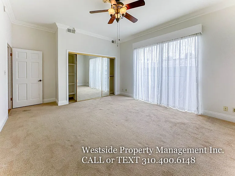 911 5th St #202 — Photo 12