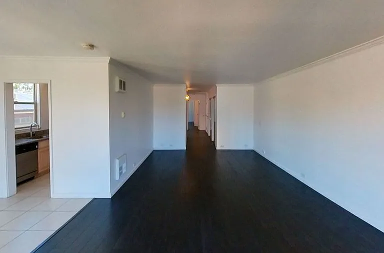 373 Staten Ave — Photo 2