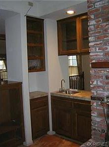 5th image of 23440 Blythe St