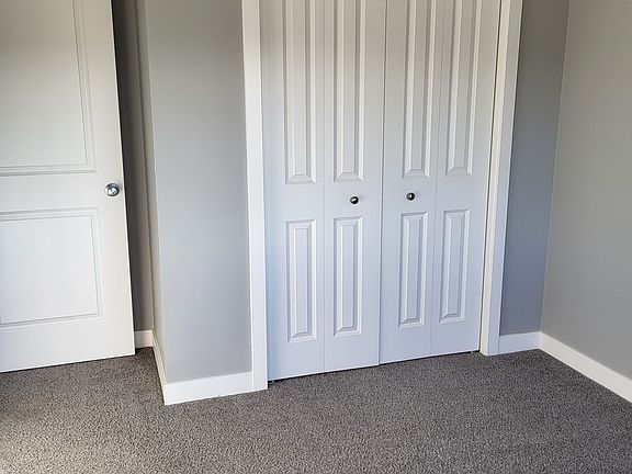 4th image of 4686 N Shooks Ct