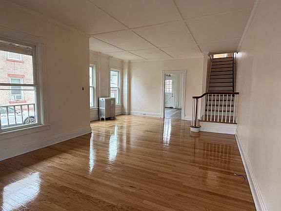 3rd image of 604 Park Ave
