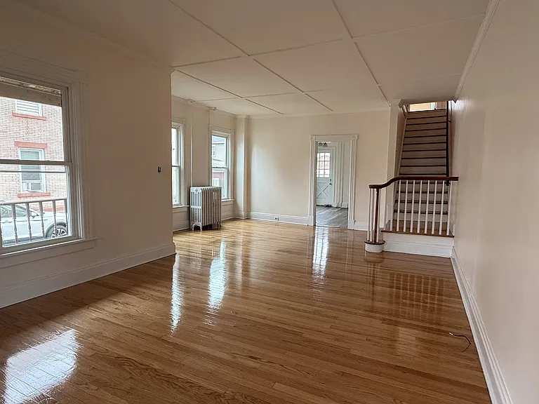 604 Park Ave — Photo 3