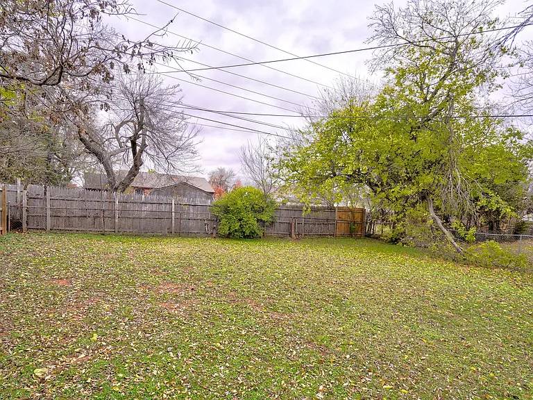 2845 Cambridge Ct — Photo 48