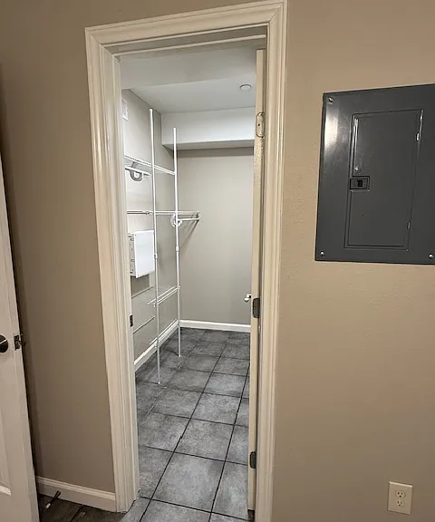 6414 Sloan St #7 — Photo 4