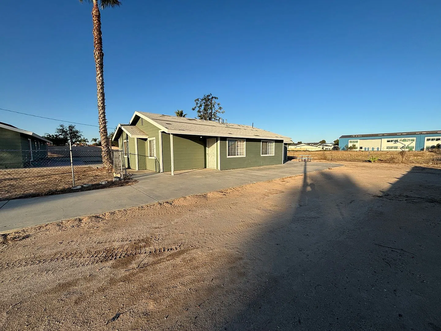 3 bed, 2.0 bath, $2,700 — Photo 2