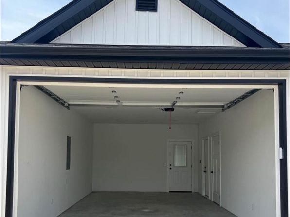 465 Magnolia Ridge Dr, Scott City, MO 63780