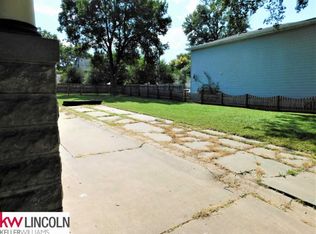 3145 R St, Lincoln, NE 68503