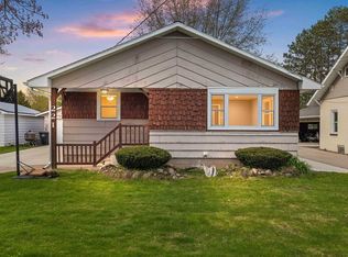 221 River Hts, Shawano, WI 54166