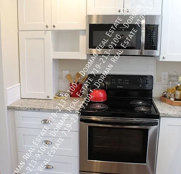 314 Elmwood Dr — Photo 7