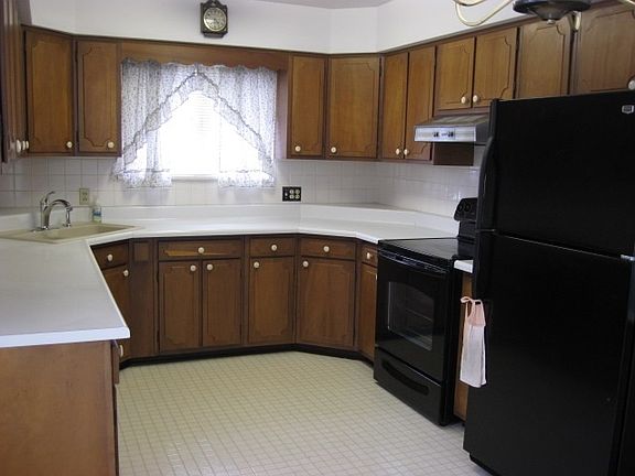 5th image of 82 Thise Ct