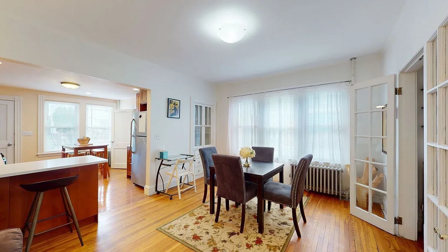 2 bed, 2.0 bath, 1496 sqft, $4,042 — Photo 3