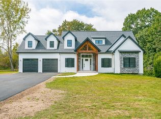 1207 Wayneport Rd, Macedon, NY 14502