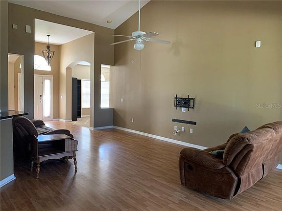 4th image of 6017 Williamsburg Way