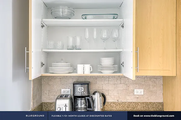 Rented by The Blueground | media 84