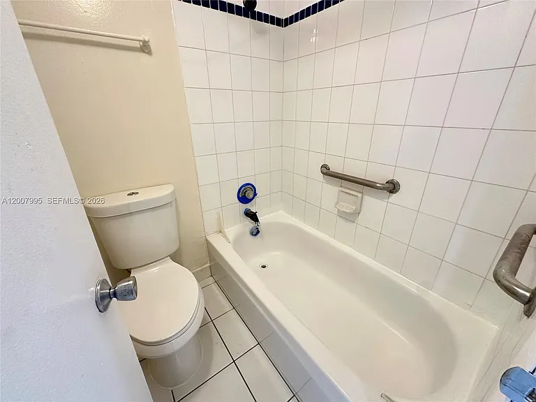 802 NW 87th Ave #315 — Photo 9