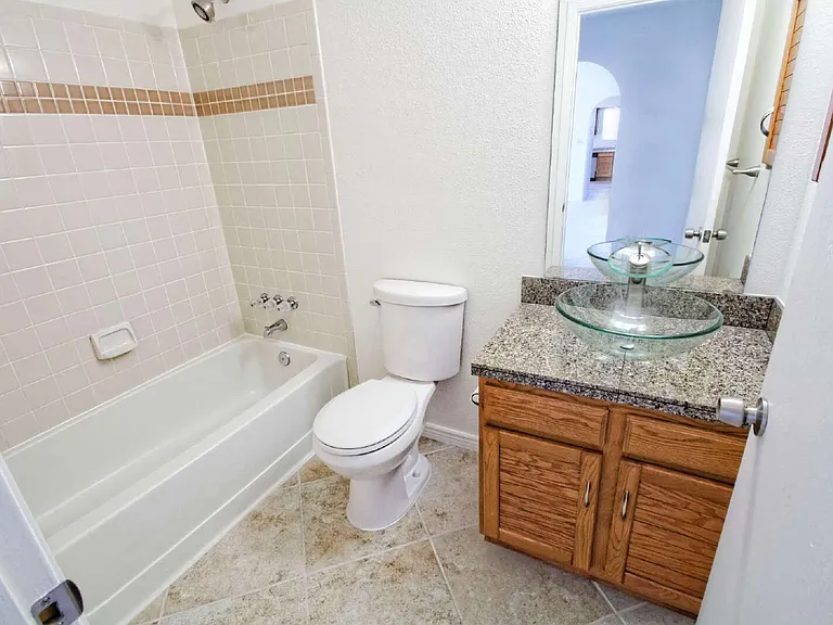 4542 Pyrite Ct NE — Photo 14