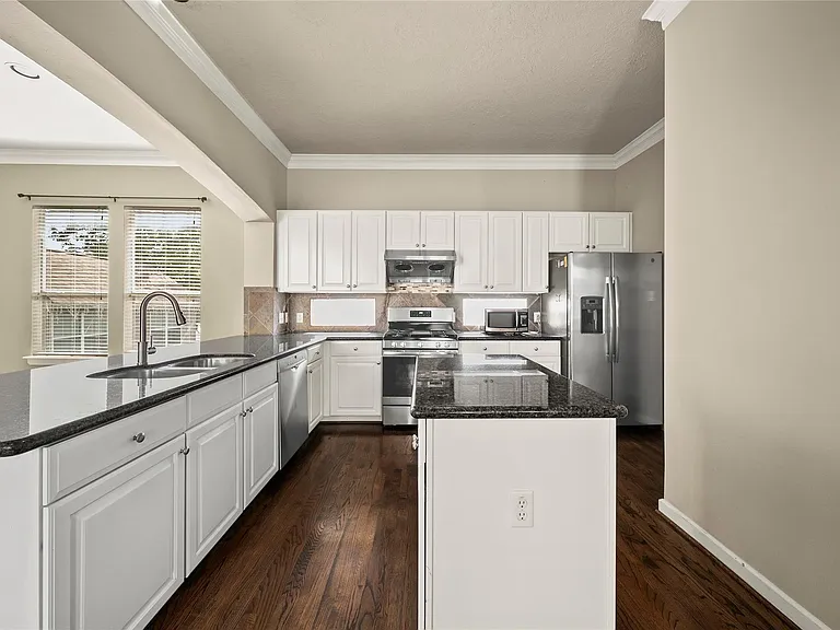 1331 W 21st St #B — Photo 25