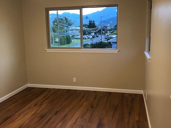 4th image of 925 Kaipii St #B