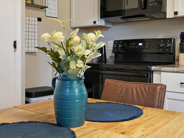 2129 S Jefferson Ave — Photo 19