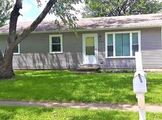 2703 Dale Dr, Champaign, IL 61821