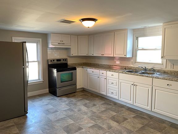 5th image of 143 & 145 N West St #145