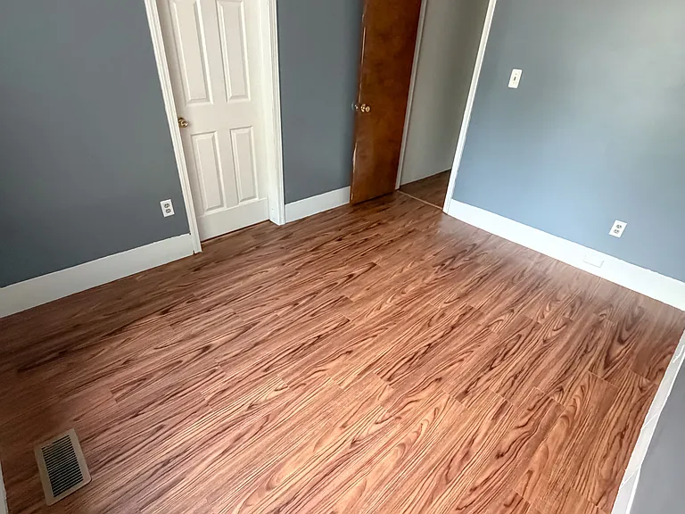 51 Grand Ave #6 — Photo 8
