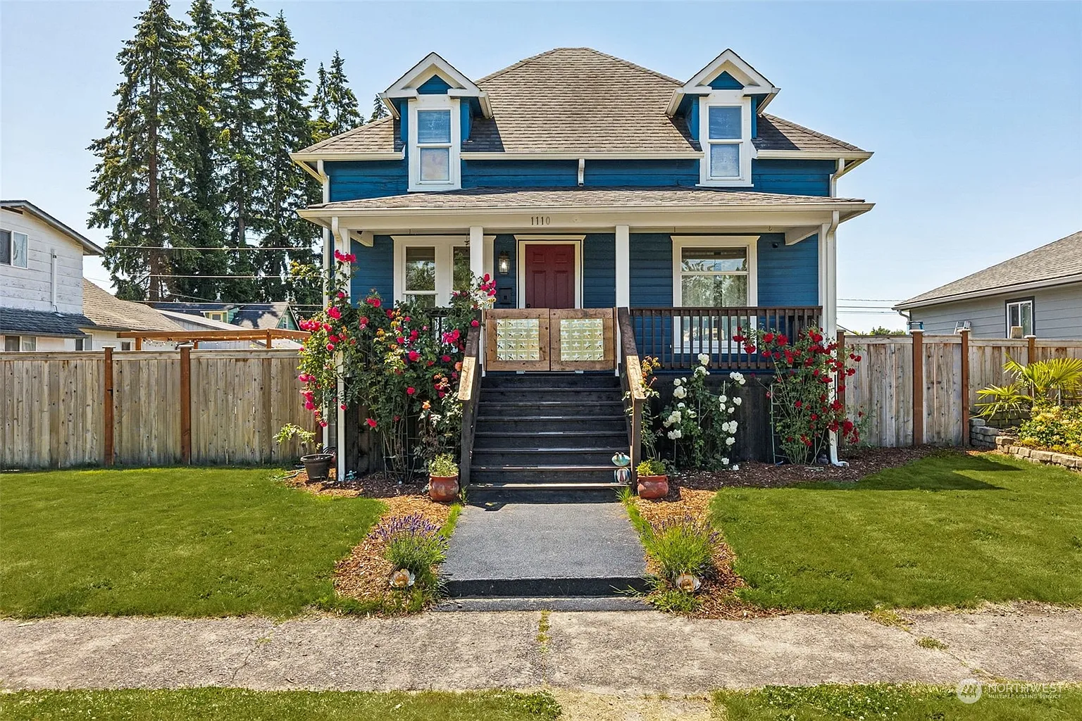 1110 W Pear Street photo 1