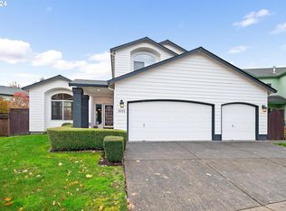 2022 NE Blue Heron Dr, Portland, OR 97211