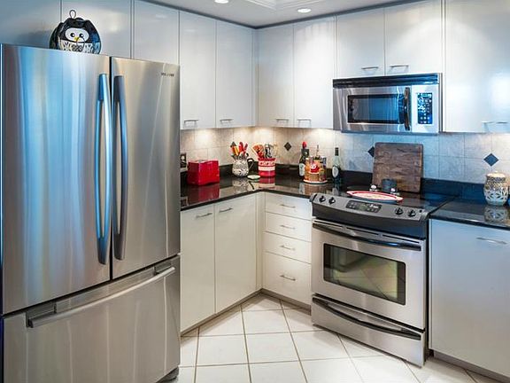 4th image of 1540 Gulf Blvd APT 703