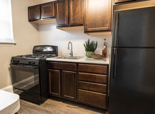 201 S Symington Ave #206P-D, Catonsville, MD 21228