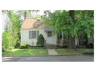 22 Spruce St photo 1
