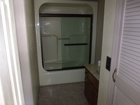 3rd image of 120 Cody Ln