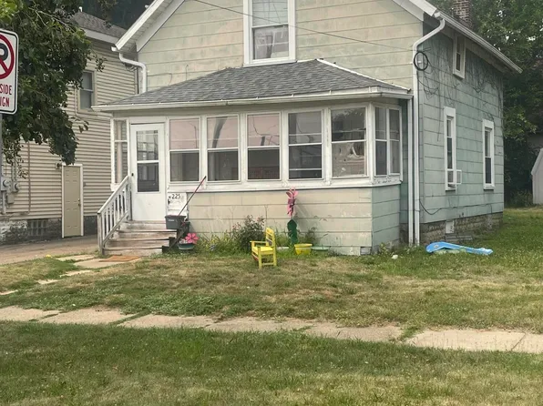 225 E South St, Lansing, MI 48910