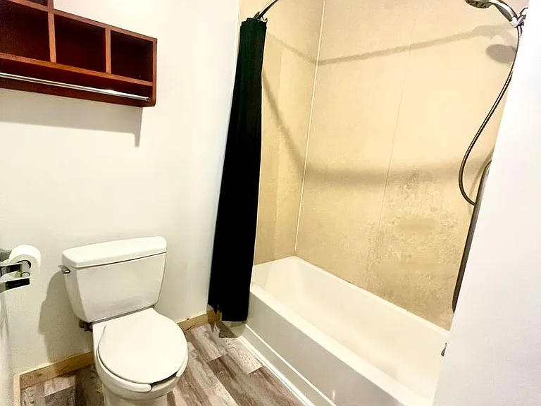Ski Town Apartments — Photo 18