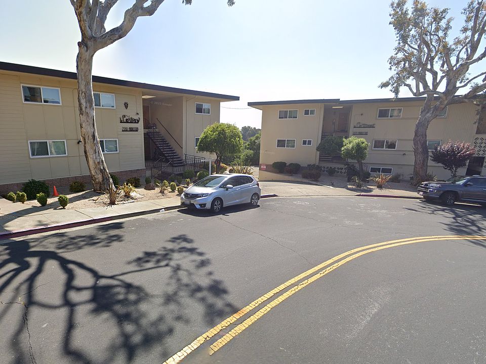 1st image of 2221 Princeton Dr #0
