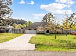 122 Crumpton Dr, Texarkana, TX 75503