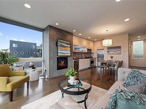 5th image of 2321 Boylston Ave E #B
