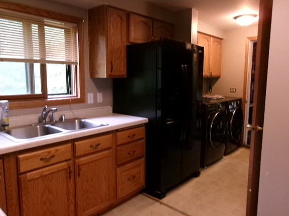 5th image of 15833 Grant Drive