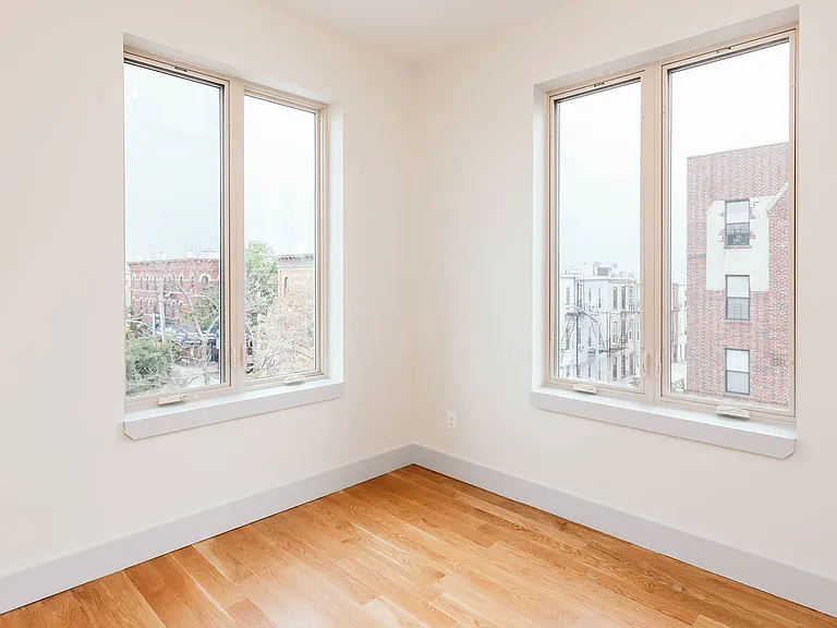432 Stockholm St #2L — Photo 9